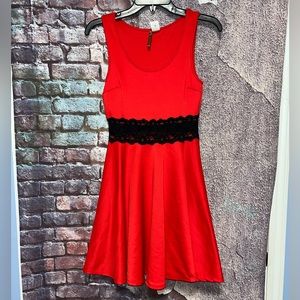 Women’s Velvet Room Red With Black Lace Dress Size Small